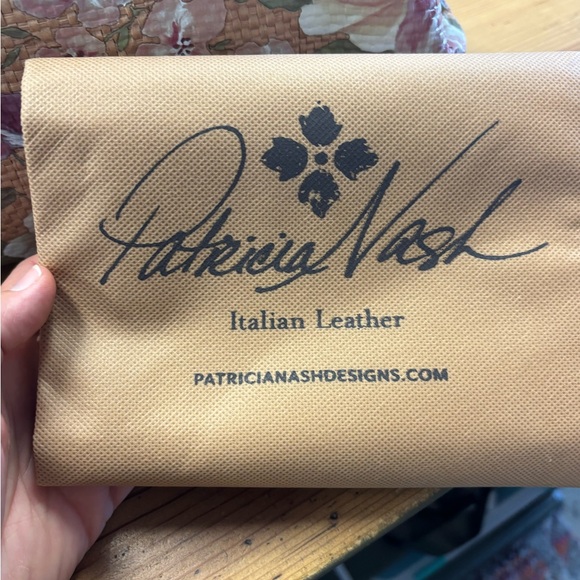 Patricia Nash Rose Garden Fiora Purse - Picture 3 of 11